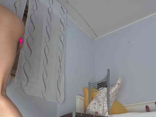 PixieMika webcam