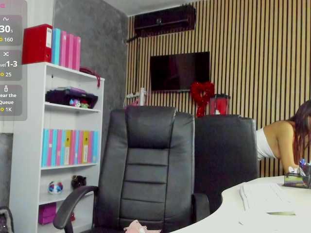 DaryaStars live cam on BongaCams