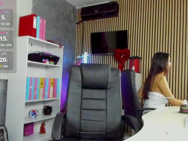 DaryaStars live cam on BongaCams