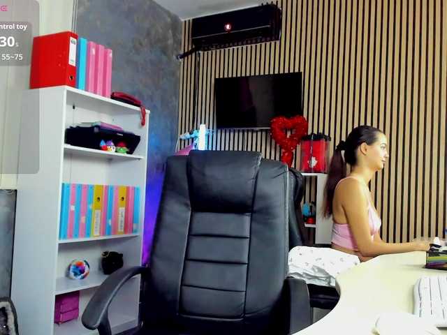 DaryaStars live cam on BongaCams