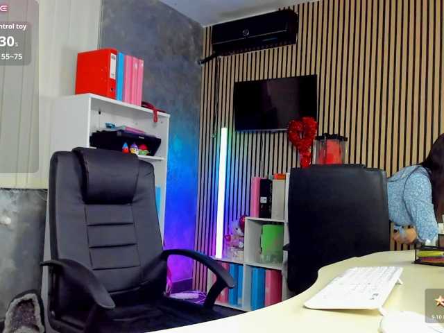 DaryaStars live cam on BongaCams