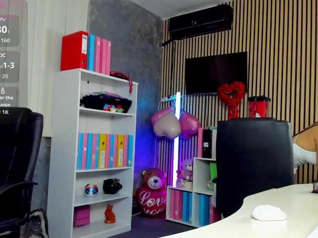 DaryaStars live cam on BongaCams