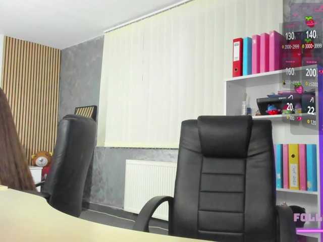 DaryaStars live webcam show