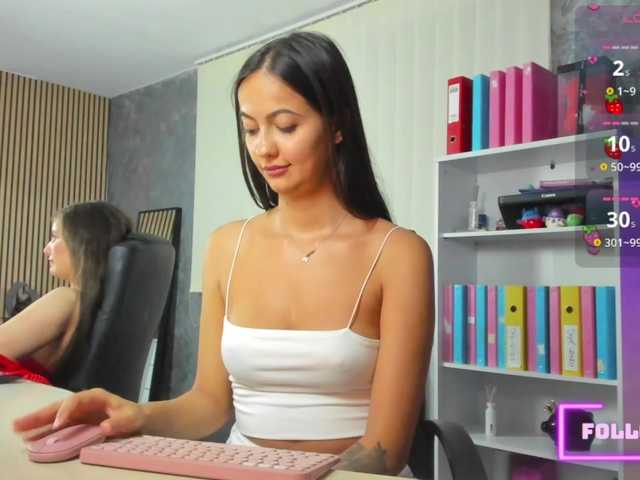 DaryaStars live webcam show
