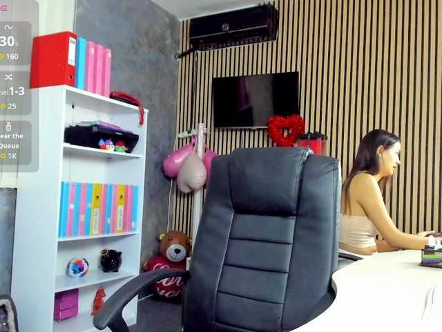 DaryaStars live cam on BongaCams