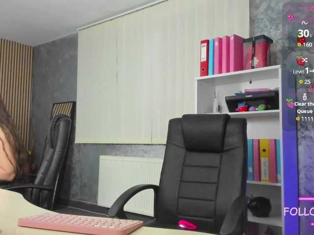 DaryaStars live cam on BongaCams