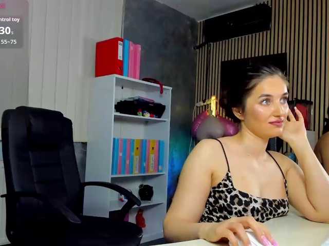 DaryaStars live cam on BongaCams