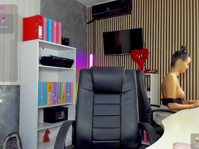 DaryaStars's BongaCams show and profile