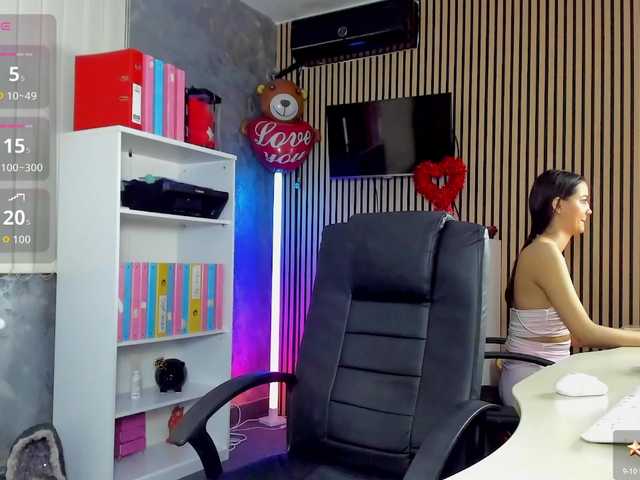 DaryaStars live cam on BongaCams