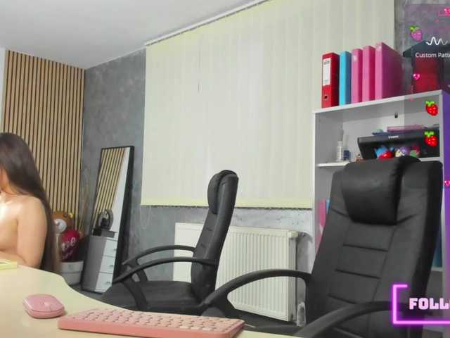 DaryaStars live webcam show