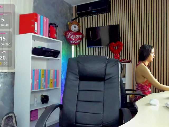 DaryaStars live cam on BongaCams