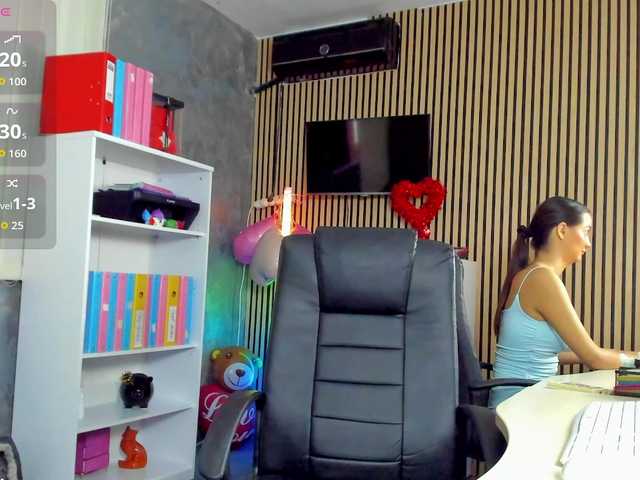 DaryaStars live cam on BongaCams