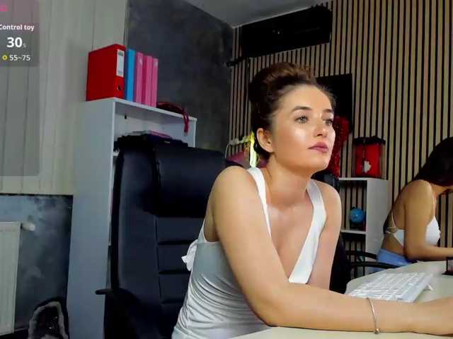 DaryaStars live cam on BongaCams