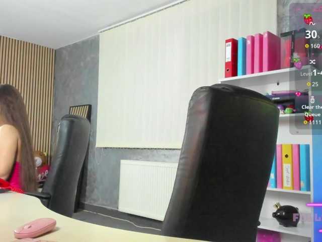 DaryaStars live webcam show