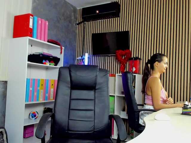 DaryaStars live cam on BongaCams