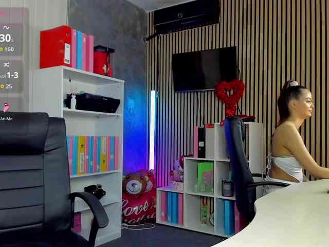 DaryaStars webcam