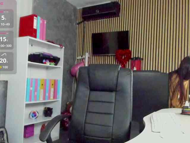 DaryaStars webcam
