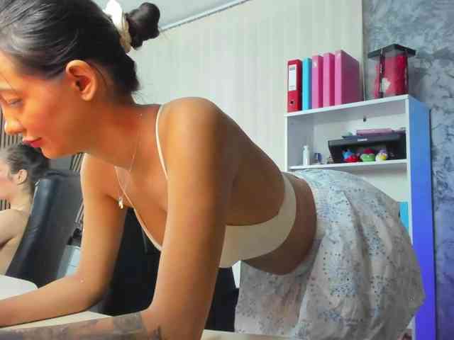 DaryaStars webcam