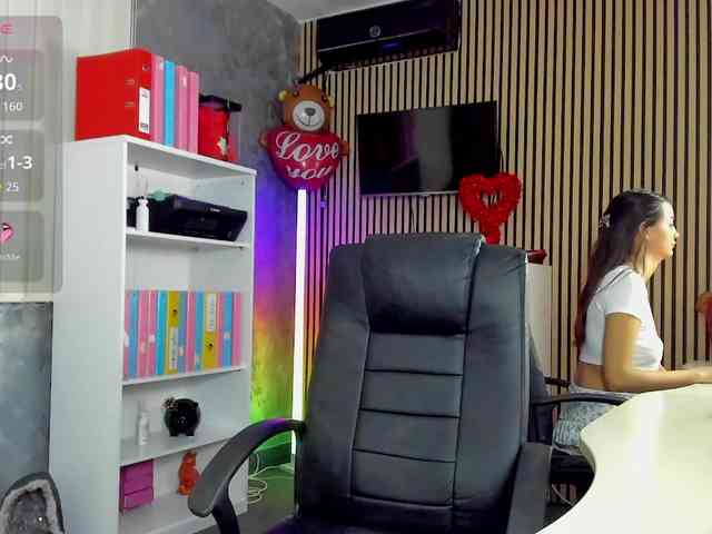 DaryaStars webcam