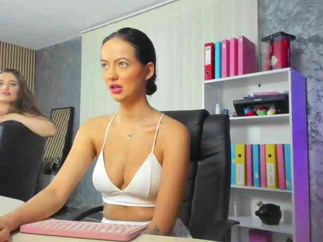 DaryaStars webcam