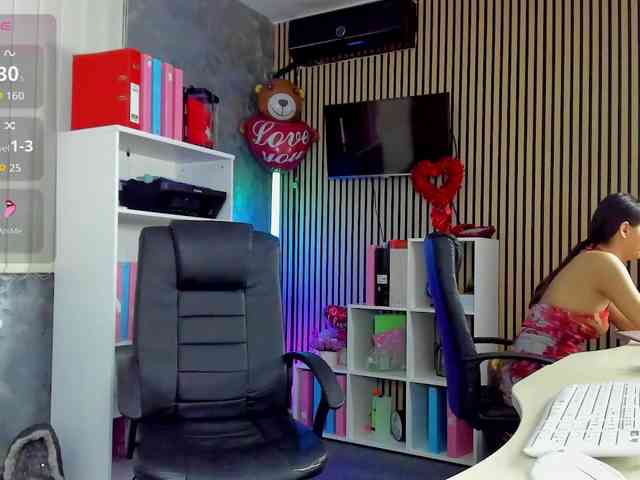 DaryaStars webcam