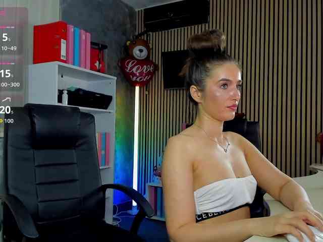 DaryaStars webcam