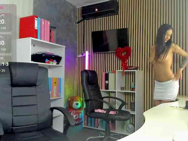 DaryaStars webcam