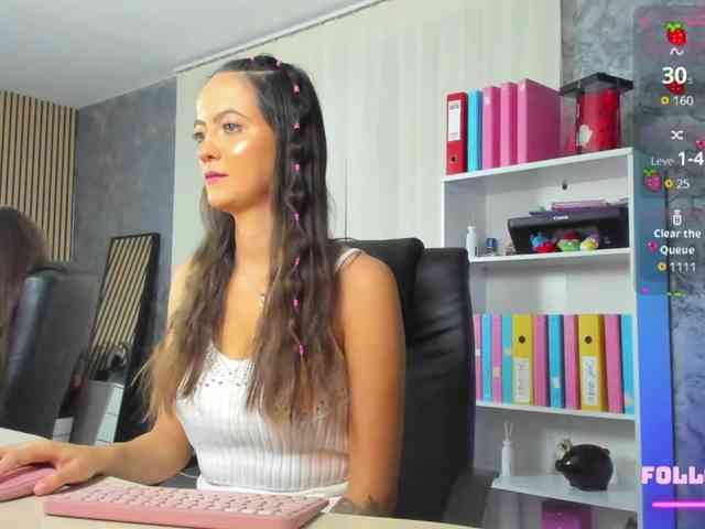DaryaStars webcam