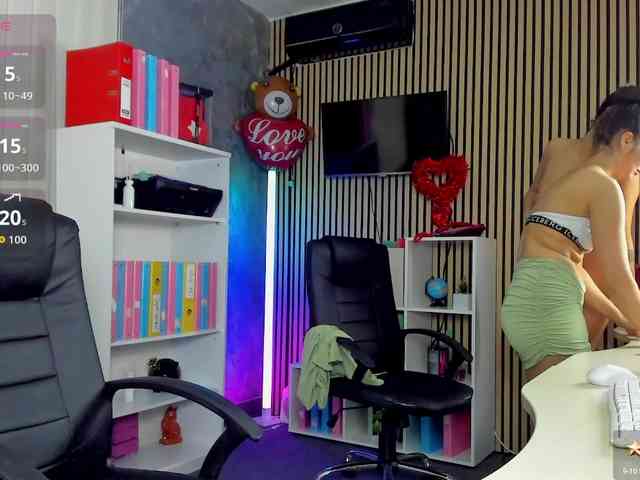 DaryaStars webcam