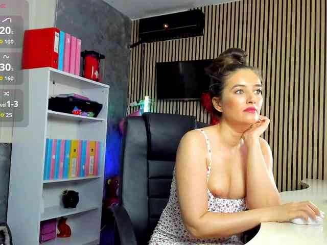 DaryaStars webcam