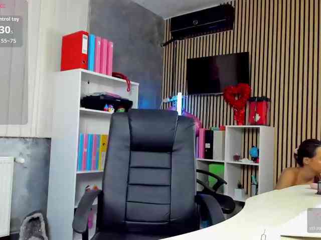 DaryaStars webcam