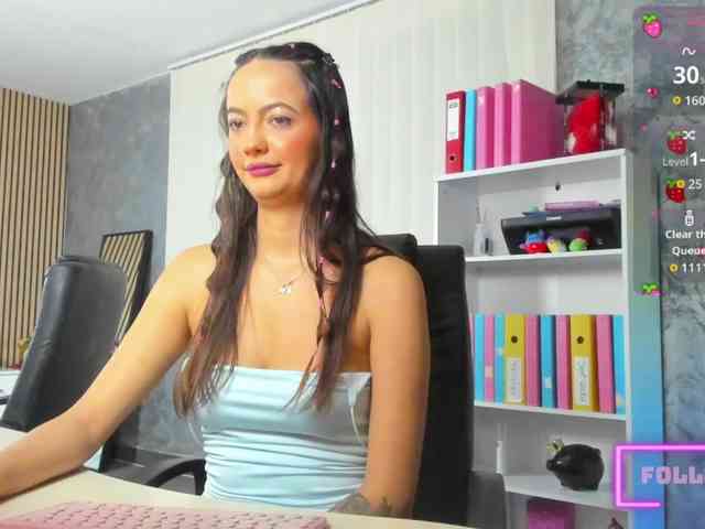 DaryaStars webcam