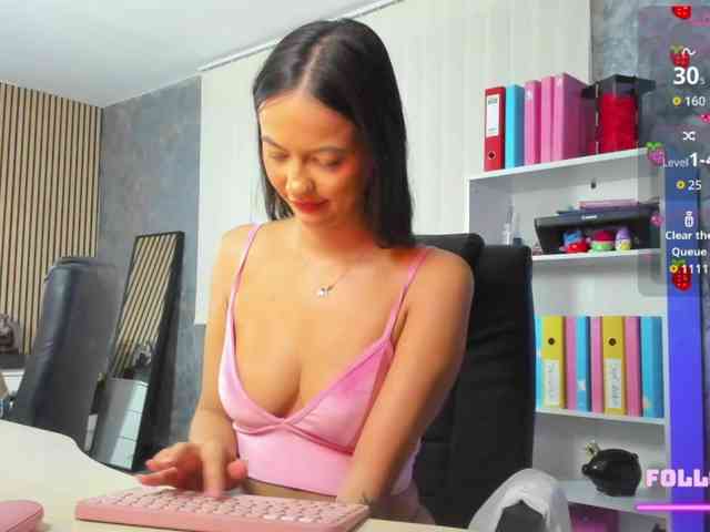 DaryaStars webcam