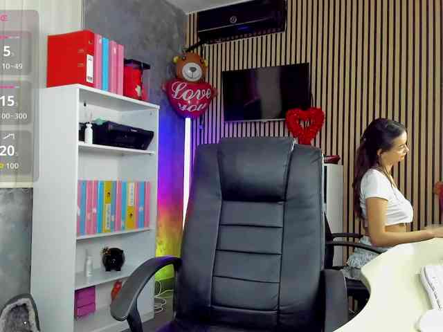 DaryaStars webcam