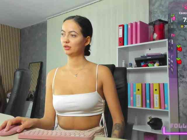 DaryaStars webcam