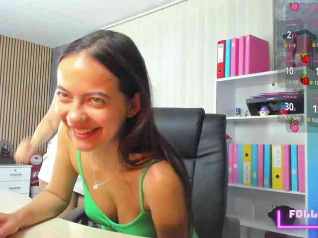 DaryaStars webcam