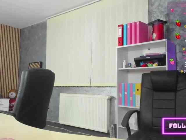 DaryaStars webcam