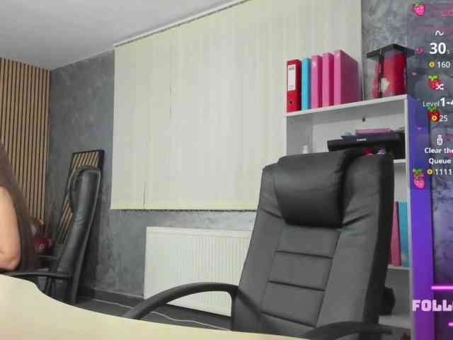 DaryaStars webcam
