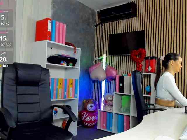 DaryaStars webcam