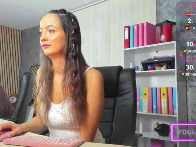 DaryaStars webcam