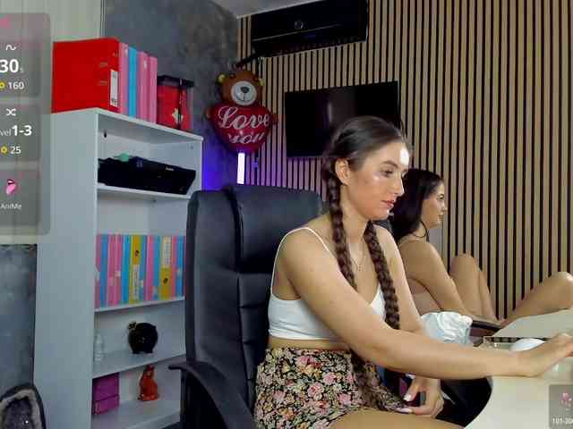 DaryaStars webcam