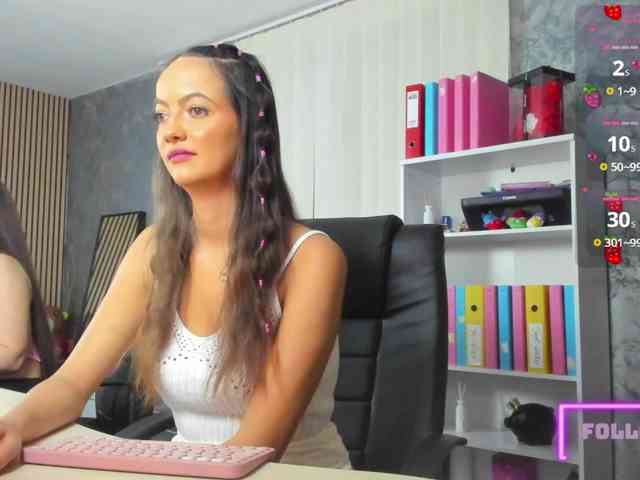 DaryaStars webcam