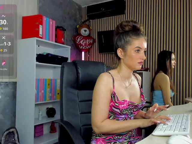 DaryaStars webcam