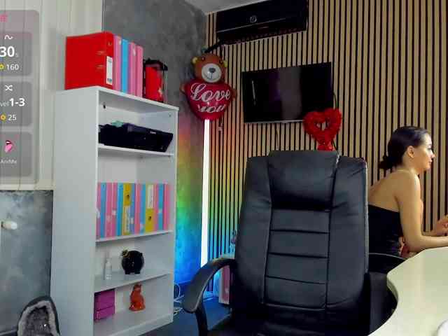 DaryaStars webcam