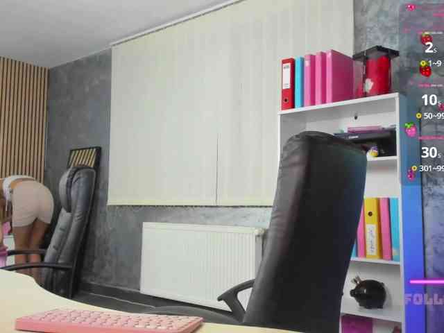 DaryaStars webcam