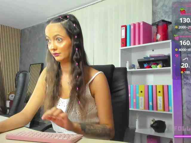 DaryaStars webcam