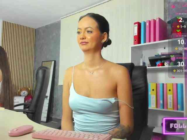 DaryaStars webcam