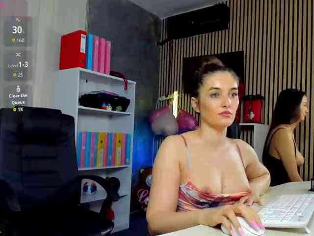 DaryaStars webcam