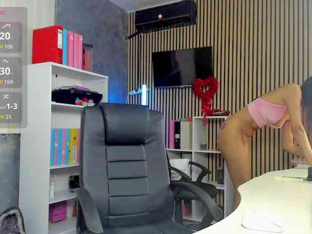 DaryaStars webcam