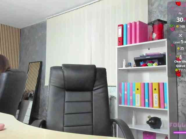DaryaStars webcam